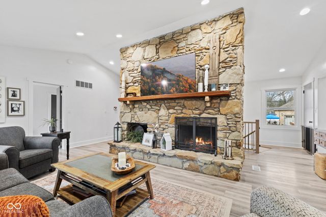 4145 E West Point Court, Martinsville, IN 46151