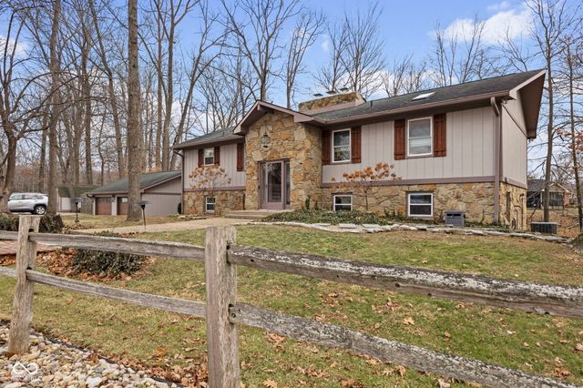 4145 E West Point Court, Martinsville, IN 46151