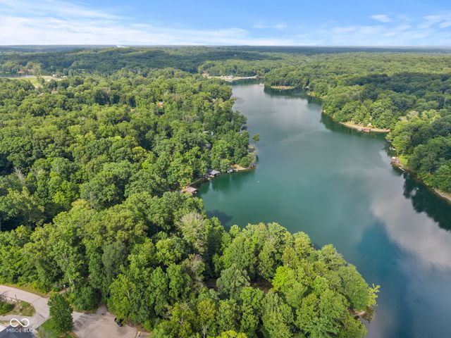 4145 E West Point Court, Martinsville, IN 46151