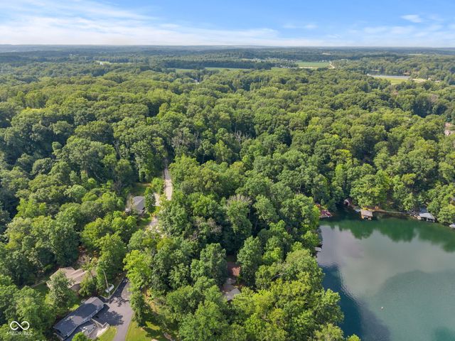 4145 E West Point Court, Martinsville, IN 46151