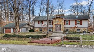 4145 E West Point Court, Martinsville, IN 46151