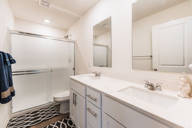 1053 Briar Glen Court, Hampshire, IL 60140