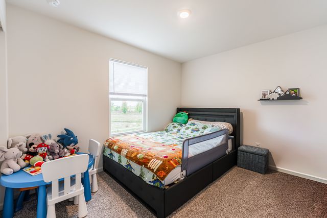 1053 Briar Glen Court, Hampshire, IL 60140