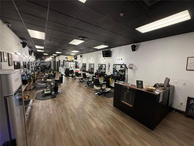 Barber Shop 127 Ave, Miami, FL 33177