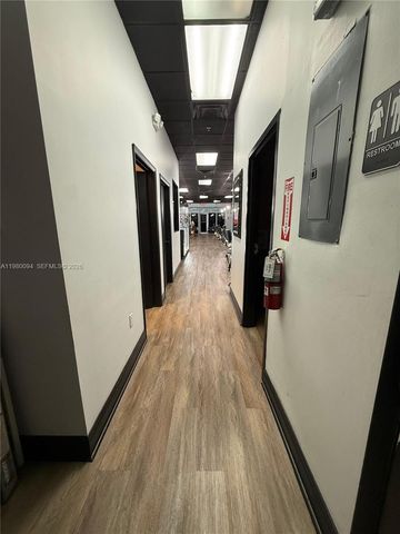 Barber Shop 127 Ave, Miami, FL 33177