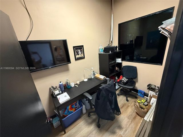 Barber Shop 127 Ave, Miami, FL 33177