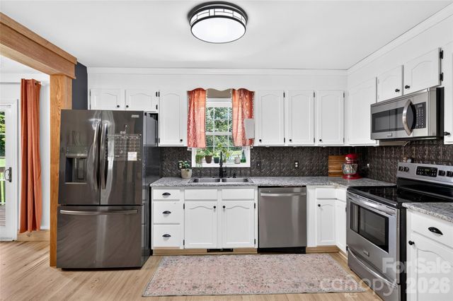 3648 Mount Olive Church Road, Newton, NC 28658