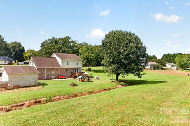 3648 Mount Olive Church Road, Newton, NC 28658