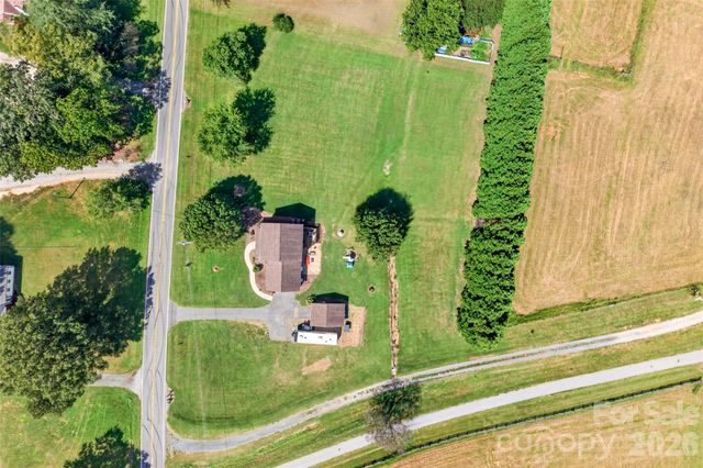 3648 Mount Olive Church Road, Newton, NC 28658