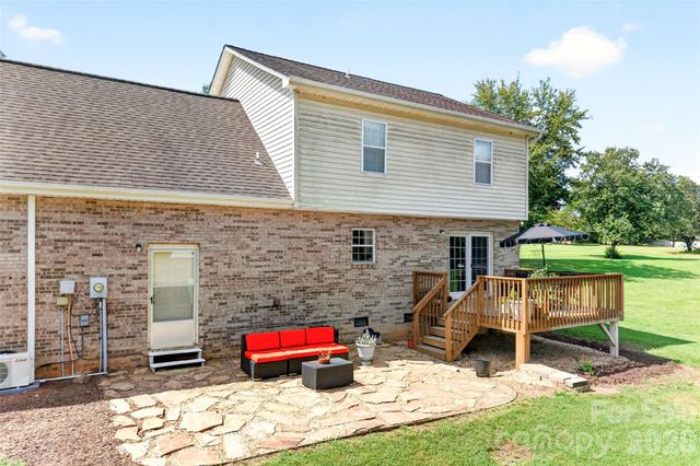 3648 Mount Olive Church Road, Newton, NC 28658