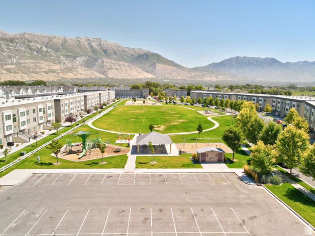 Image 18 of property listing at 416 S 650 E #211, American Fork, UT 84003