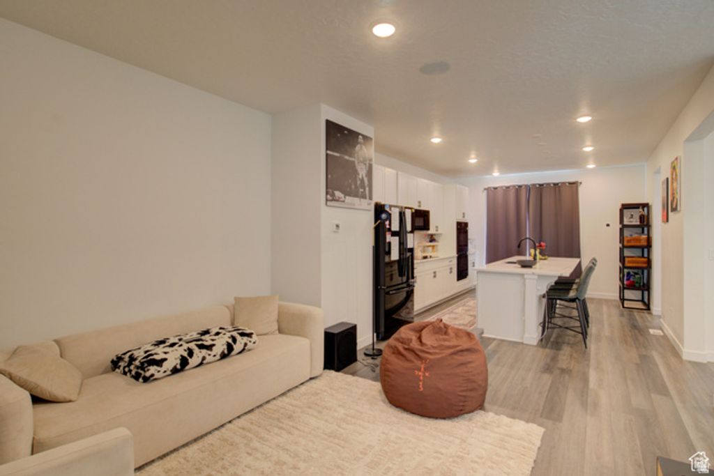 Image 6 of property listing at 416 S 650 E #211, American Fork, UT 84003