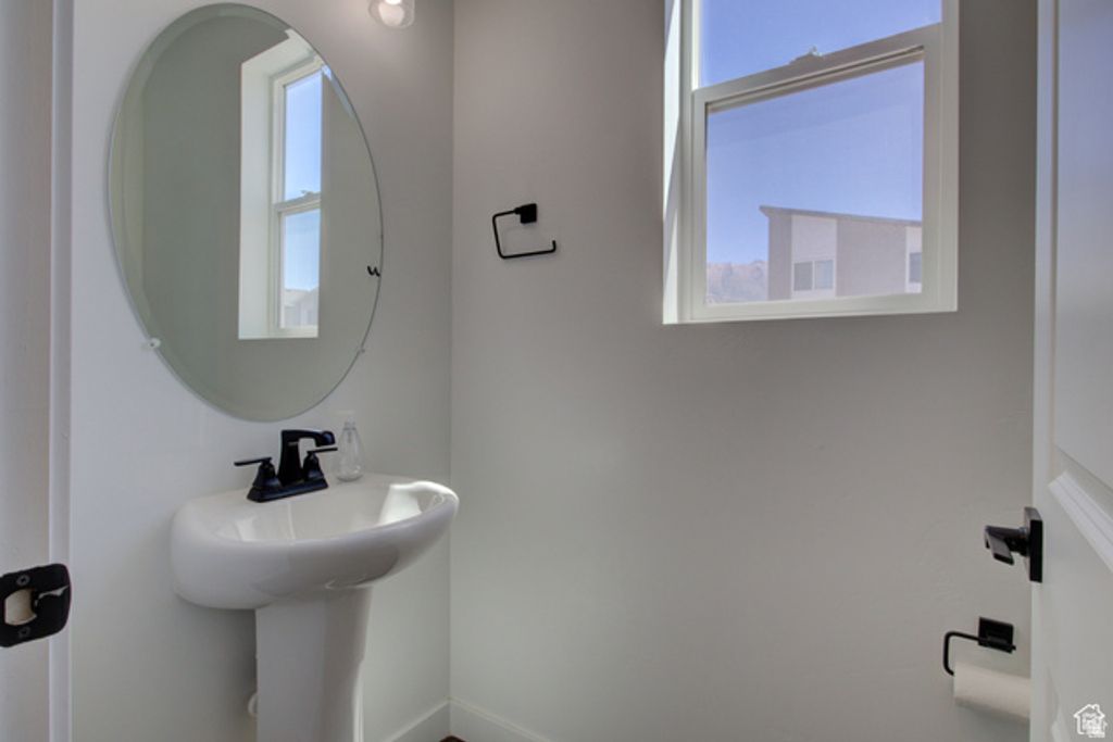 Image 10 of property listing at 416 S 650 E #211, American Fork, UT 84003