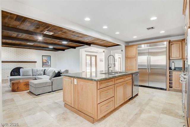 408 Lacy Lane, Las Vegas, NV 89107