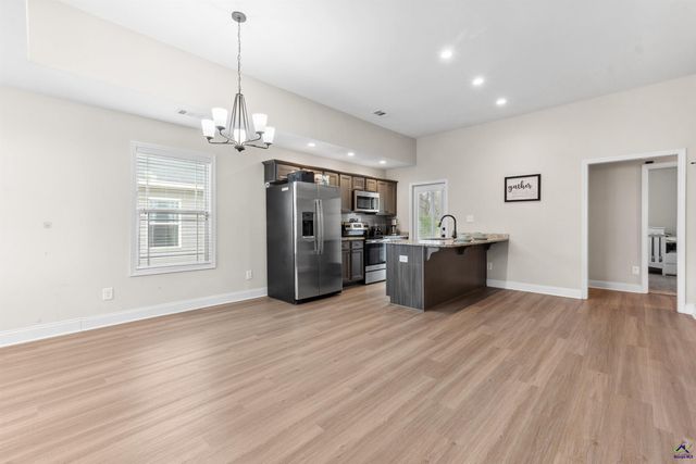 109 Red Tail Circle, Byron, GA 31008