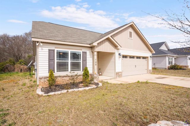 109 Red Tail Circle, Byron, GA 31008