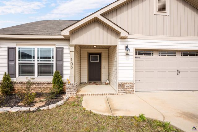 109 Red Tail Circle, Byron, GA 31008