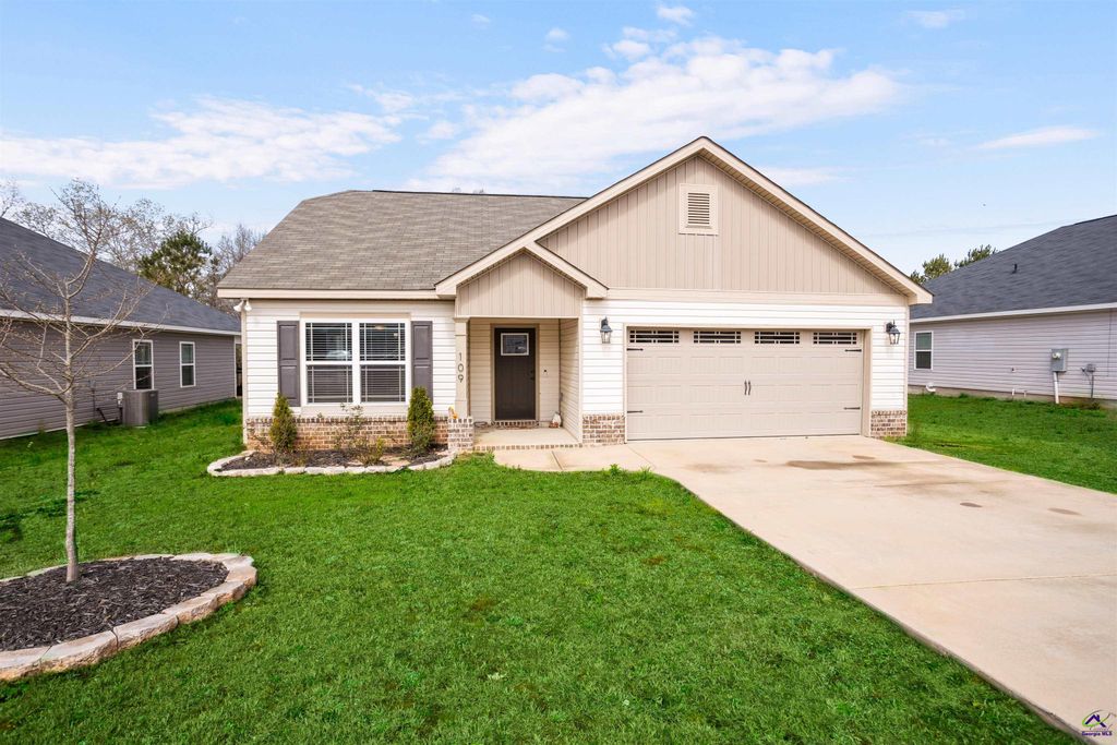 109 Red Tail Circle, Byron, GA 31008