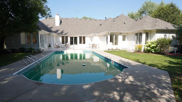 10725 Purdey Road, Eden Prairie, MN 55347