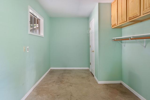 117 N West Lane, Kerrville, TX 78028