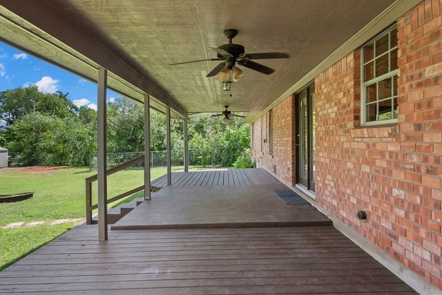 117 N West Lane, Kerrville, TX 78028
