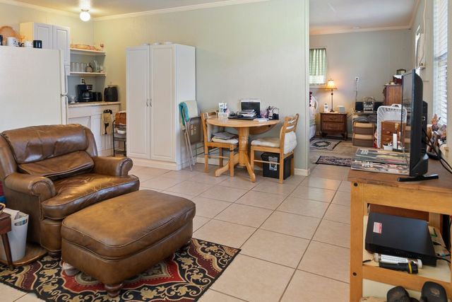 117 N West Lane, Kerrville, TX 78028