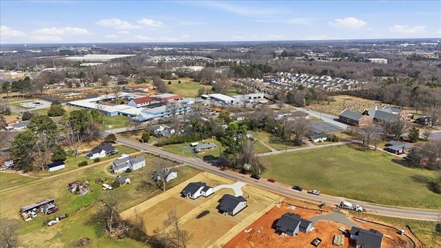 4089 N Blackstock Road, Spartanburg, SC 29301