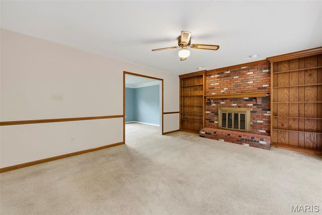 176 Spring Oaks Drive, Ballwin, MO 63011