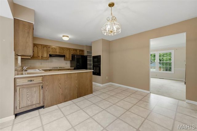 176 Spring Oaks Drive, Ballwin, MO 63011