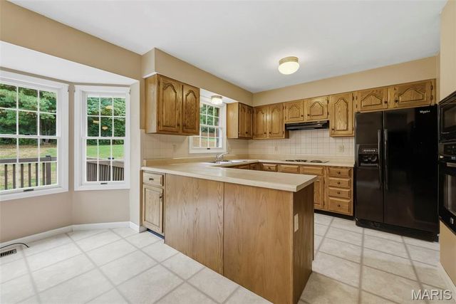 176 Spring Oaks Drive, Ballwin, MO 63011