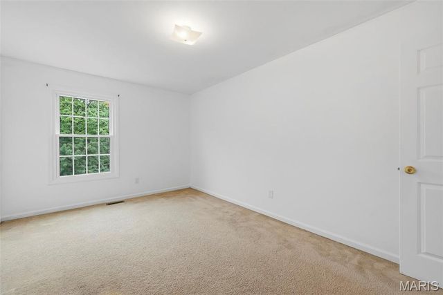 176 Spring Oaks Drive, Ballwin, MO 63011