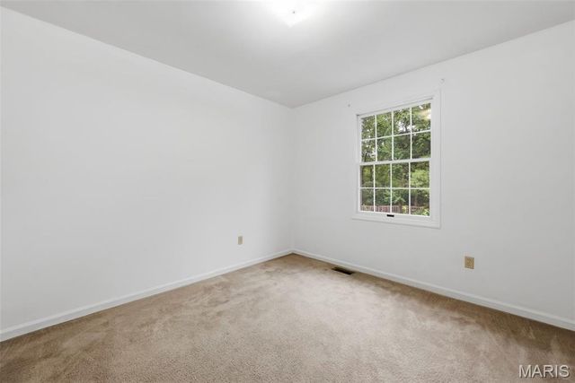 176 Spring Oaks Drive, Ballwin, MO 63011