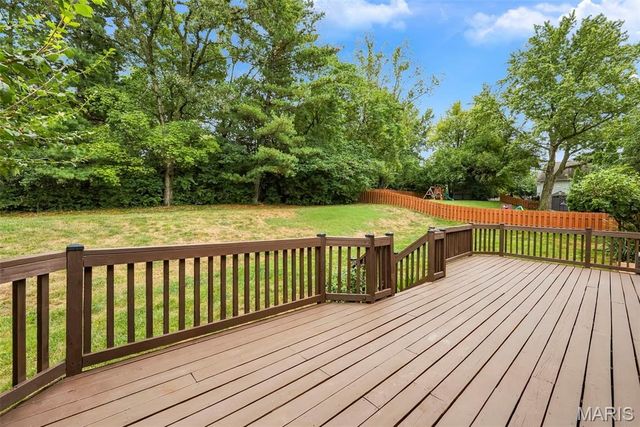176 Spring Oaks Drive, Ballwin, MO 63011