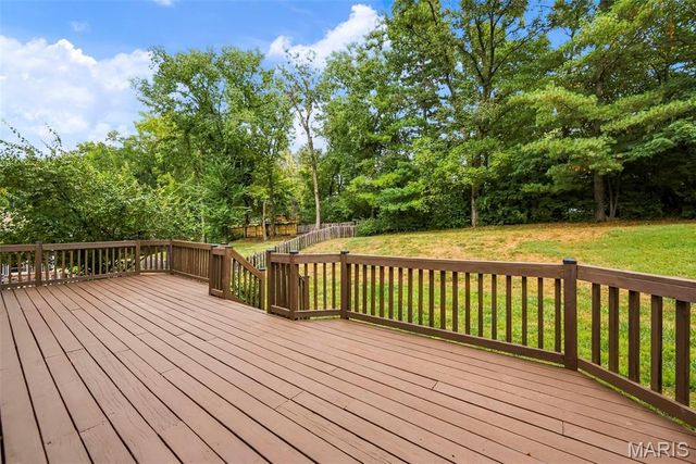 176 Spring Oaks Drive, Ballwin, MO 63011