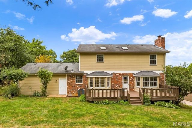 176 Spring Oaks Drive, Ballwin, MO 63011