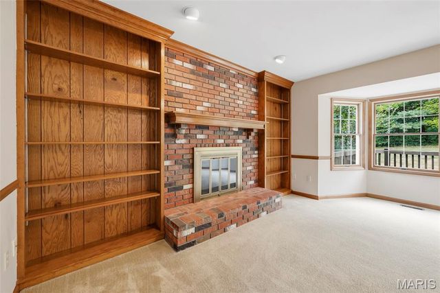 176 Spring Oaks Drive, Ballwin, MO 63011
