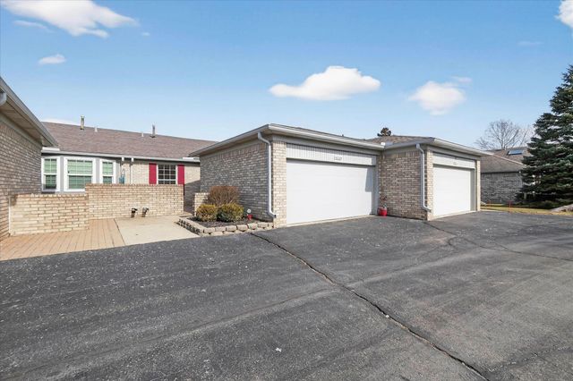 48564 Hudson Bay Court, Shelby Twp, MI 48315