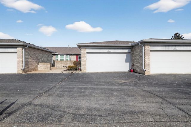 48564 Hudson Bay Court, Shelby Twp, MI 48315