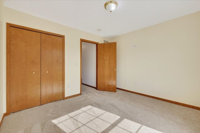 48564 Hudson Bay Court, Shelby Twp, MI 48315