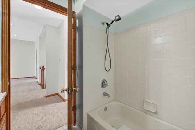 48564 Hudson Bay Court, Shelby Twp, MI 48315