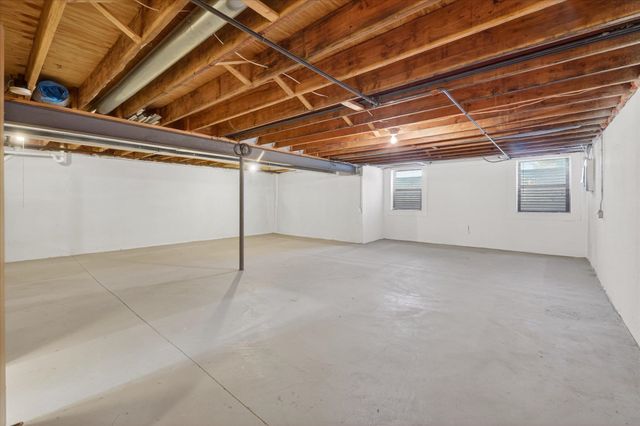 48564 Hudson Bay Court, Shelby Twp, MI 48315