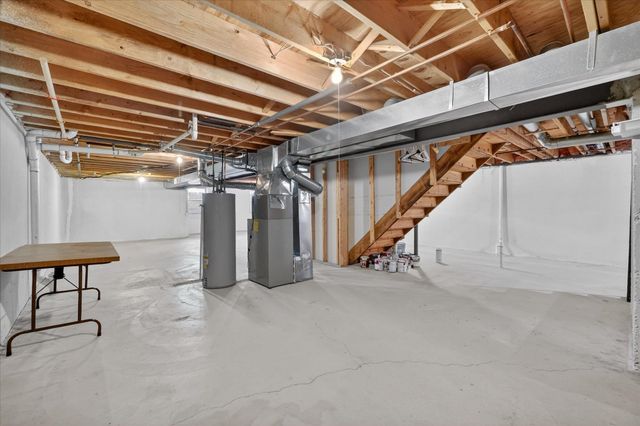 48564 Hudson Bay Court, Shelby Twp, MI 48315