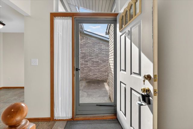 48564 Hudson Bay Court, Shelby Twp, MI 48315