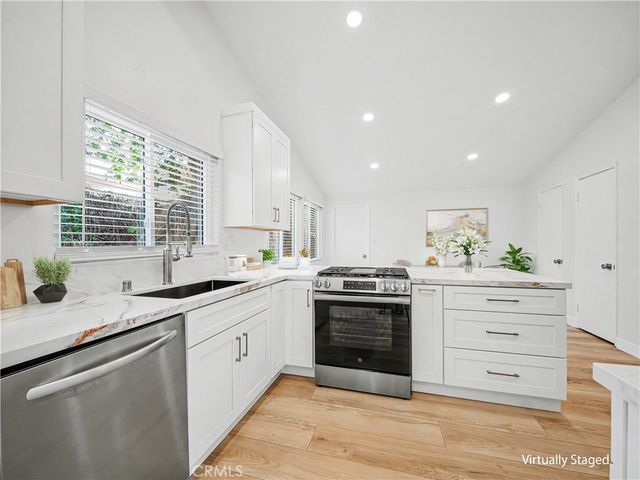 5604 Mason Avenue, Woodland Hills, CA 91367