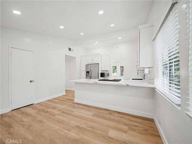 5604 Mason Avenue, Woodland Hills, CA 91367