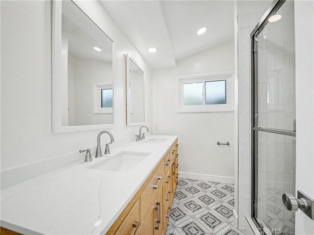 5604 Mason Avenue, Woodland Hills, CA 91367