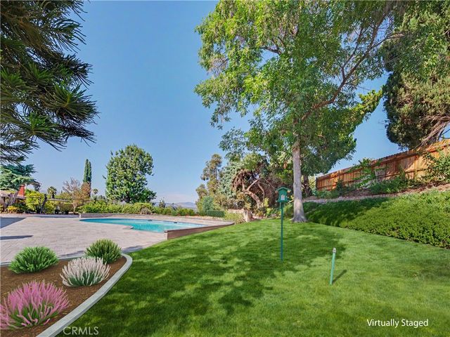 5604 Mason Avenue, Woodland Hills, CA 91367