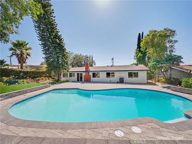 5604 Mason Avenue, Woodland Hills, CA 91367