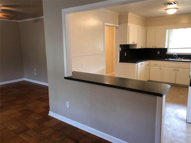 2722 Bolch Street, Shreveport, LA 71104