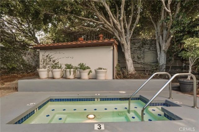 969 Hilgard 707, Los Angeles, CA 90024